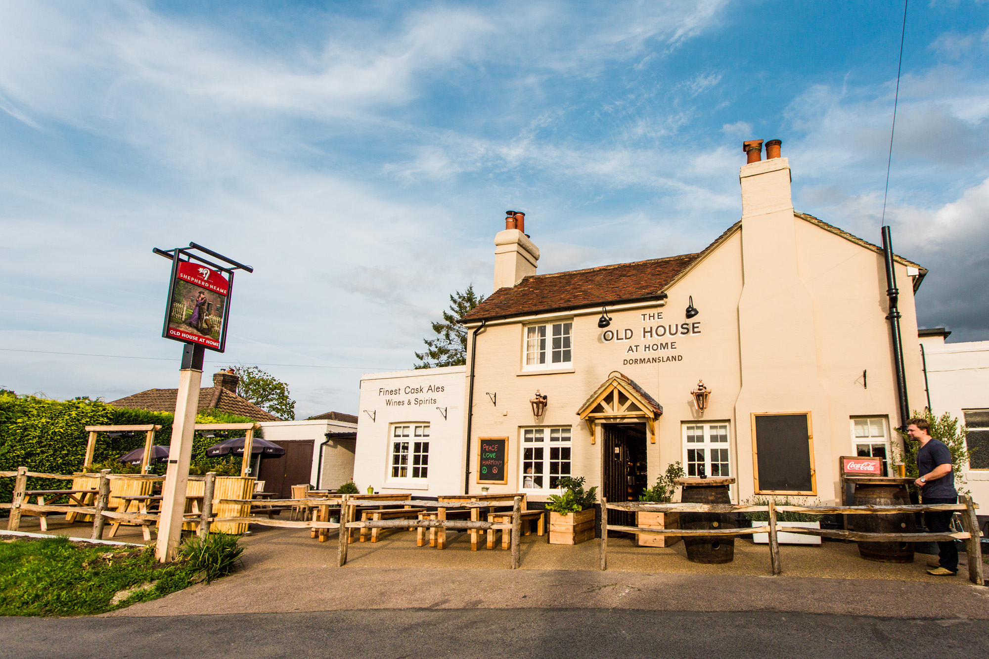 OFFICIAL OPENING OF DORMANSLAND PUB